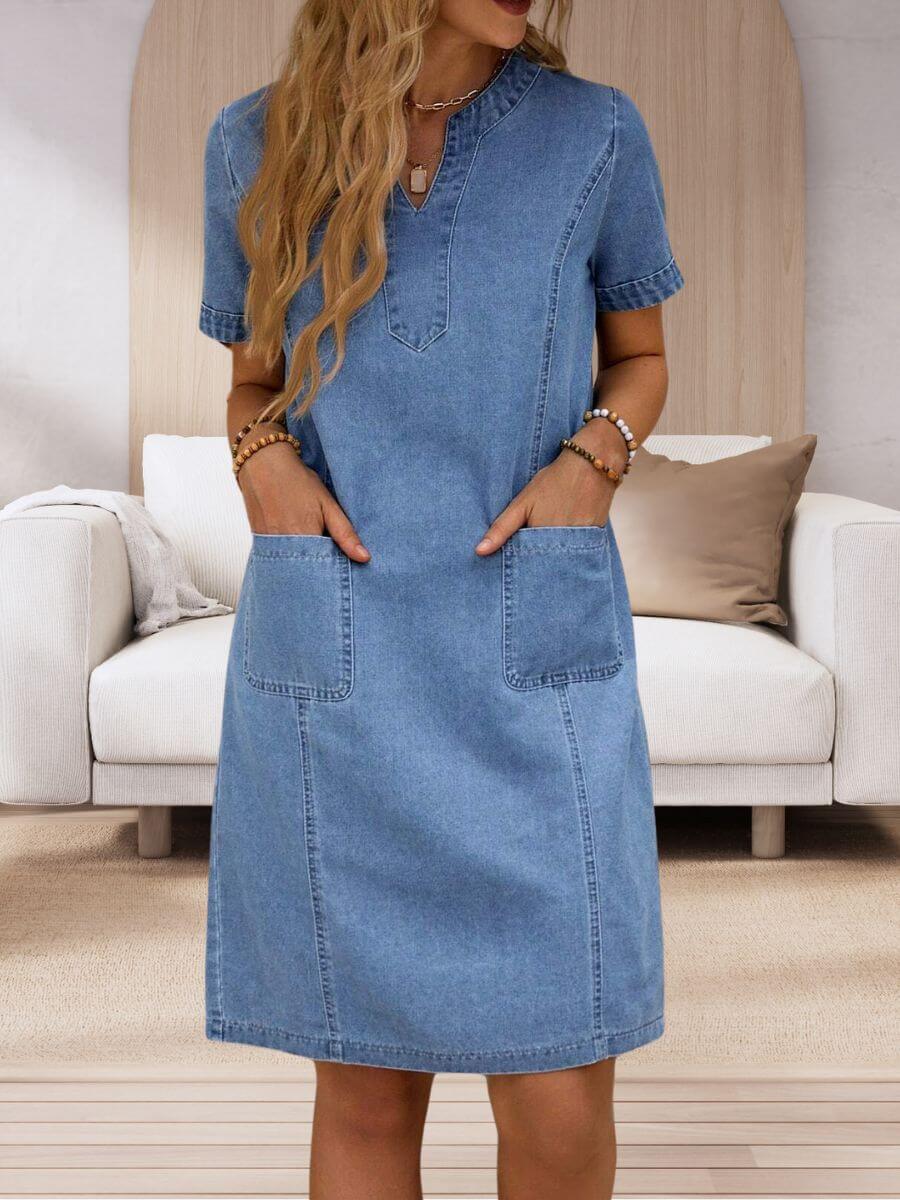 שמלת דנים יומיומית עם צווארון וי וכיסי צד